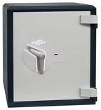 Ollé I-3 Grade 1 safe with key lock, front view
