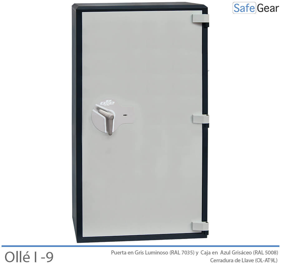 Ollé I-9 Grade 1 safe with key lock, door closed